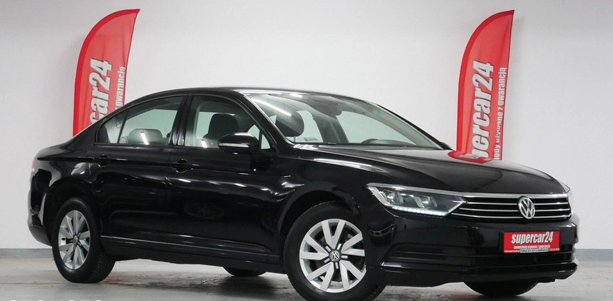 Volkswagen Passat cena 49900 przebieg: 200000, rok produkcji 2017 z Międzyrzec Podlaski małe 781